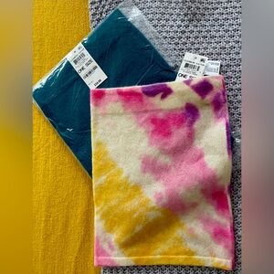 100% Cashmere neck scarves - gators NWT